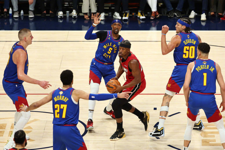 爱游戏安卓版本-托特纳姆内部会议纪要流出：关键战远射贴柱，NBA季后赛使命明确，官宣口径保持一致的简单介绍